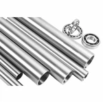 Como garantir o alinhamento correto do tubo P5 durante a instalação?